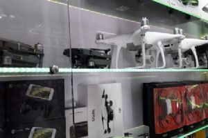 Drones, ganham consumidores no Shopping Popular