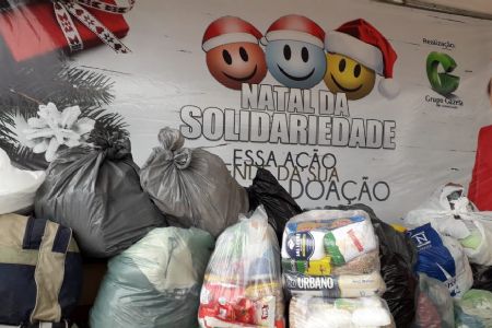 Ponto de arrecadao de donativos no Shopping Popular Natal da Solidariedade