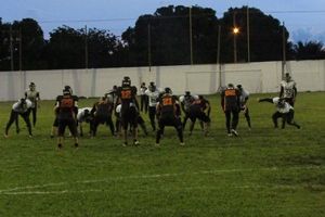 Cuiab� Arsenal estreia com vit�ria no campeonato estadual de Futebol Americano