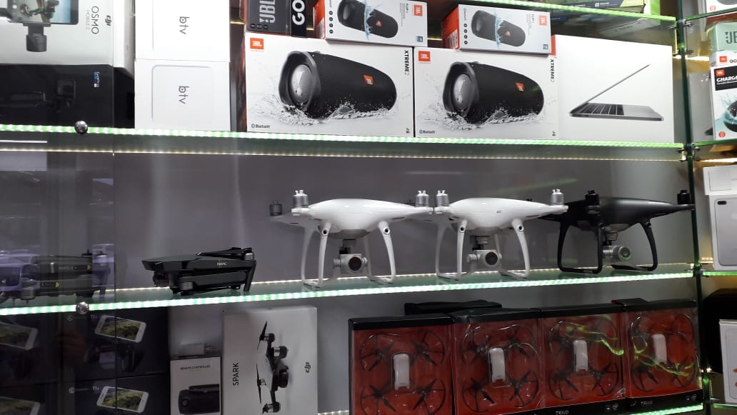 Drones, ganham consumidores no Shopping Popular