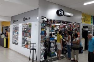 Drones, ganham consumidores no Shopping Popular