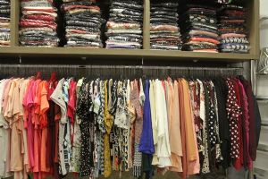 Tend�ncias na moda evang�lica podem ser encontradas no Shopping Popular