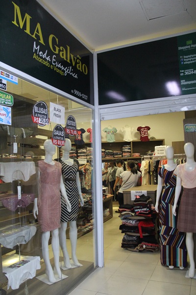 Tend�ncias na moda evang�lica podem ser encontradas no Shopping Popular