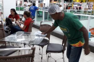 Associa��o do Shopping Popular Cuiab� gera empregos direto e movimenta a economia