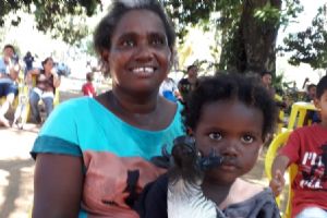 Doa��o, alegria e muitas brincadeiras defini manh� de domingo em Altos do Leverger