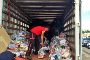 O Shopping Popular arrecadou mais de 150 cestas b�sicas em prol do Natal da Solidariedade