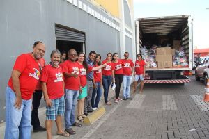 O Shopping Popular arrecadou mais de 150 cestas b�sicas em prol do Natal da Solidariedade