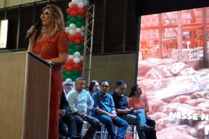 Cerim�nia de entrega de cestas da campanha Natal sem Fome