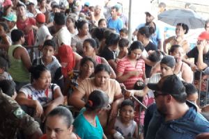 30 toneladas de donativos foram distribu�dos para mais de 600 fam�lias que n�o tinham esperan�a nesse Natal