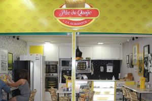 Aproveitando a temporada de f�rias, venha saborear o lanche da tarde no Shopping Popular
