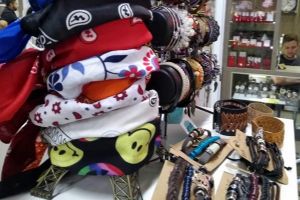 Encontre no Shopping Popular acess�rios femininos para incrementar o look b�sico