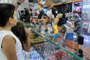 Action figures: a nova moda entre colecionadores ganha espa�o no Shopping Popular