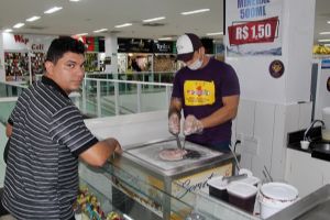 Sorvete na chapa � uma �tima op��o para se refrescar no ver�o