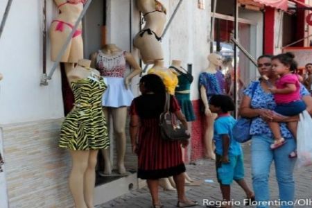 Com�rcio, shopping, bancos e servi�os: saiba como ser� o funcionamento na Sexta-feira Santa