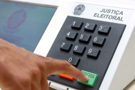 Termina nesta quinta-feira prazo para eleitor pedir voto em tr�nsito