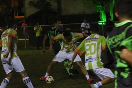 �ltimas rodadas do campeonato interno de futebol Society do Shopping Poppular