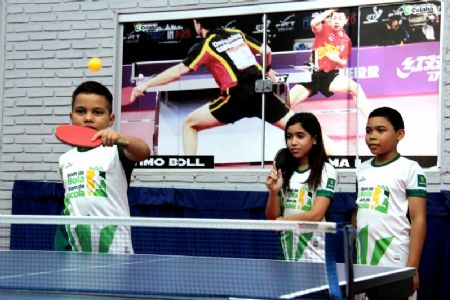 Programa Bom de Bola Bom de Escola retoma as atividades com crian�as da rede p�blica