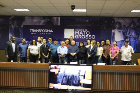 Representantes da Associa��o de Camel�s em Mato Grosso participam de reuni�o com o Governador Pedro Taques