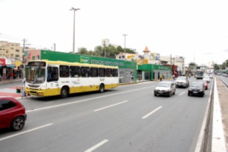 Prefeito assina contrato para concess�o do transporte coletivo na segunda-feira (23)