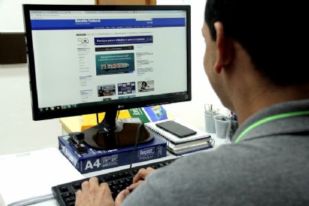 Prefeitura de Cuiab� e parceiros promovem mutir�o para ajudar os contribuintes com a declara��o de IRPF