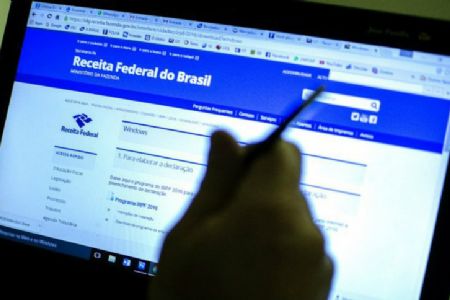 Receita libera �ltimo lote de restitui��o do Imposto de Renda