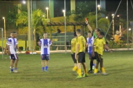 Gols, emo��o e pol�mica marcaram a quinta rodada do campeonato interno do Shopping Popular