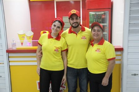 Novidade na forma de saborear batata frita � sucesso no Shopping Popular