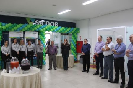 Sicoob Uni�o comemora um ano da ag�ncia no Shopping Popular