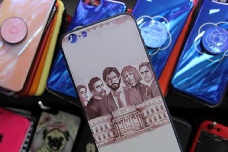 De estilizadas a divertidas, capas para celular seguem tend�ncias