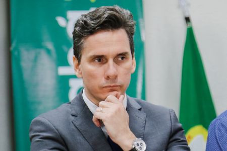 PEC gera economia de apenas R$ 9 bi e MT poder� cortar sal�rios e congelar concursos p�blicos