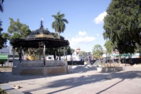 Totalmente revitalizada, nova Pra�a Ipiranga � entregue nesta segunda-feira (04)