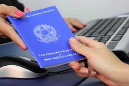 Sine Municipal oferece 19 vagas de emprego nas �reas de administra��o, produ��o e limpeza