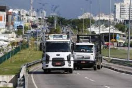 Governo prepara blitz para fiscalizar tabela de frete por risco de uma nova paralisa��o