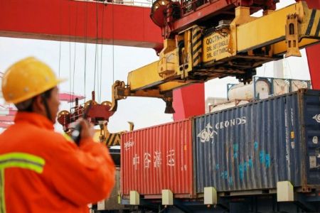 Exporta��es chinesas se mant�m em outubro, apesar das tarifas