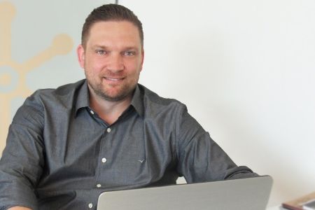 Vendia samambaia aos 9 e hoje fatura R$ 2 mi com curso de operador de drone