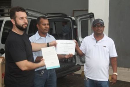 Hospital de C�ncer de MT recebe parte de doa��o de alimentos do Shopping Popular