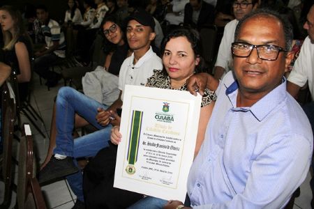 Presidente do Shopping Popular de �pau rodado� passa a ser �tchape e cruz� de cora��o