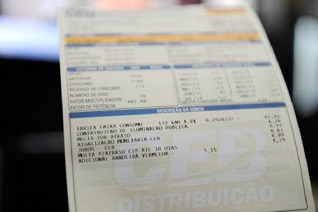 Nova faixa de consumo para tarifa social de energia volta � pauta da CAE