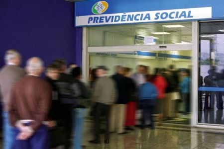 INSS vai liberar pagamento de 13� a partir de 26 de novembro