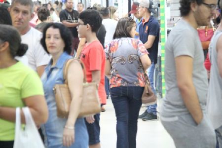 Shopping Popular abrir� no feriado de Tiradentes