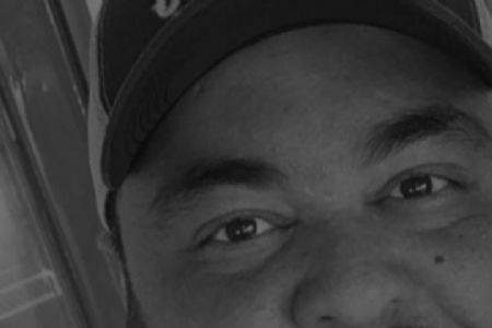 Associado do Shopping Popular morre v�tima de Covid19 e cortejo passa pelo estacionamento para �ltima despedida