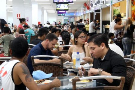 Tradi��o familiar em restaurantes e lanchonetes tradicionais no Shopping Popular